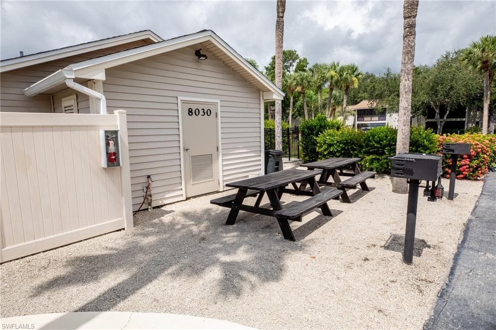 8041 S Woods CIR # 14, FORT MYERS FL 33919-32