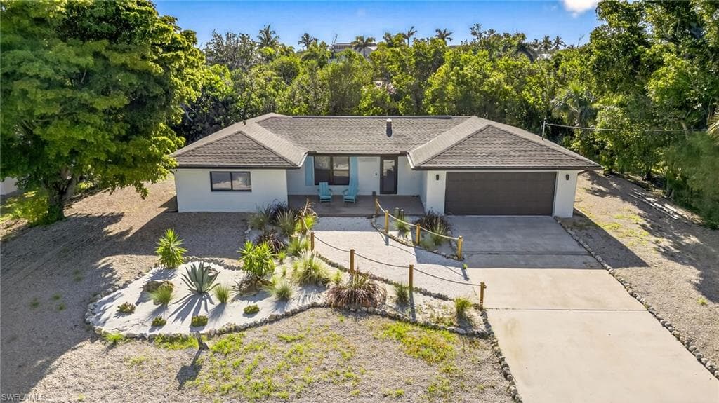 1105 Skiff PL, SANIBEL FL 33957-26
