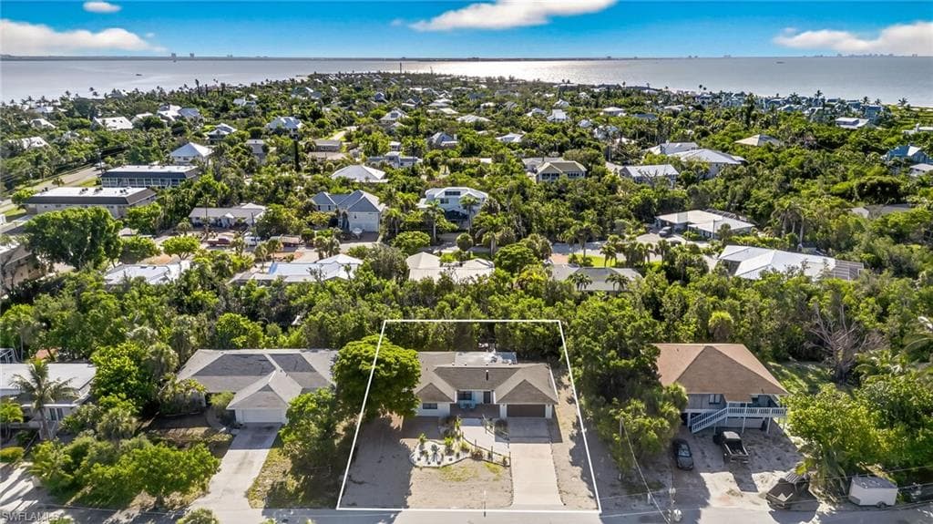 1105 Skiff PL, SANIBEL FL 33957-35