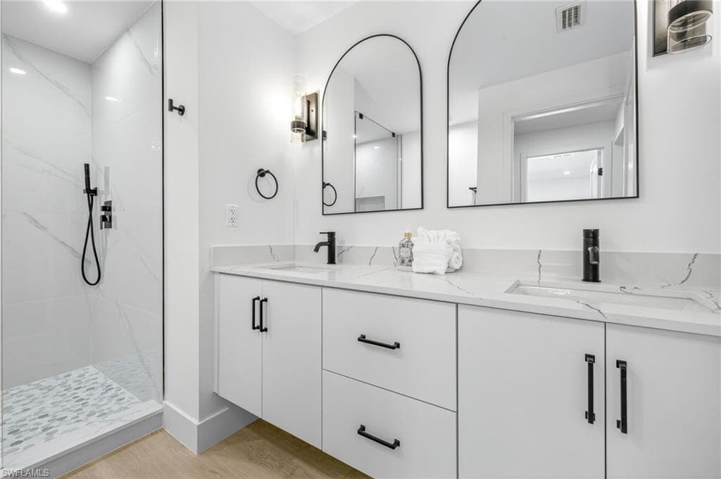 1105 Skiff PL, SANIBEL FL 33957-19