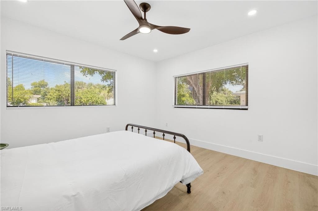 1105 Skiff PL, SANIBEL FL 33957-23