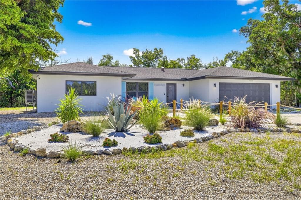 1105 Skiff PL, SANIBEL FL 33957-29