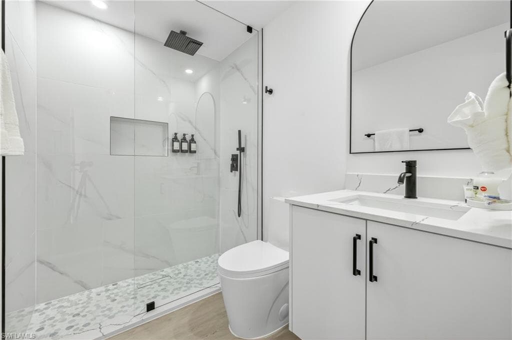 1105 Skiff PL, SANIBEL FL 33957-24