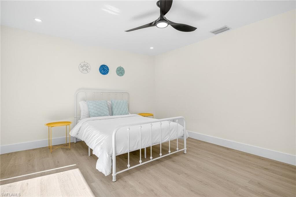 1105 Skiff PL, SANIBEL FL 33957-20
