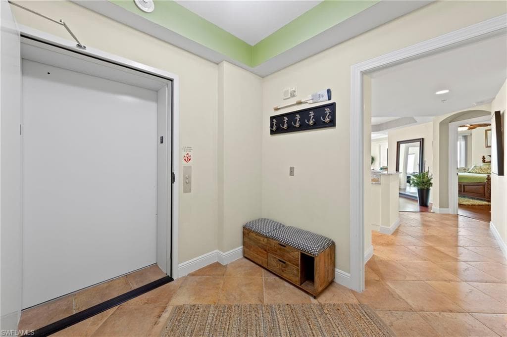 2743 1st ST # 505, FORT MYERS FL 33916-4