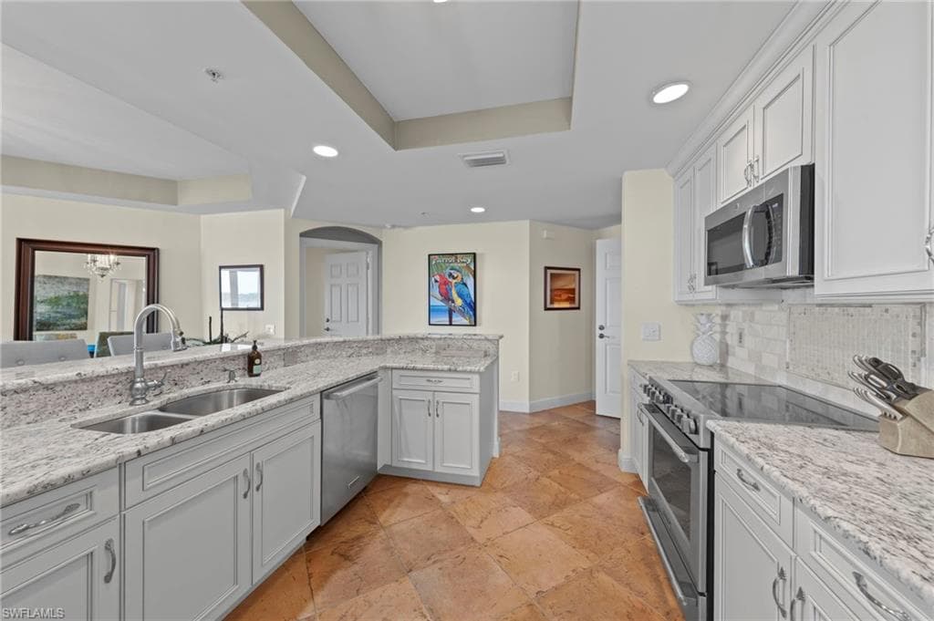 2743 1st ST # 505, FORT MYERS FL 33916-8