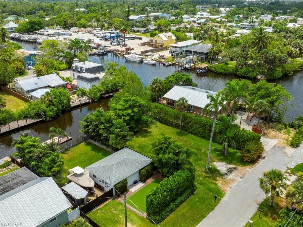 2977 Poplar ST, NAPLES FL 34112-5