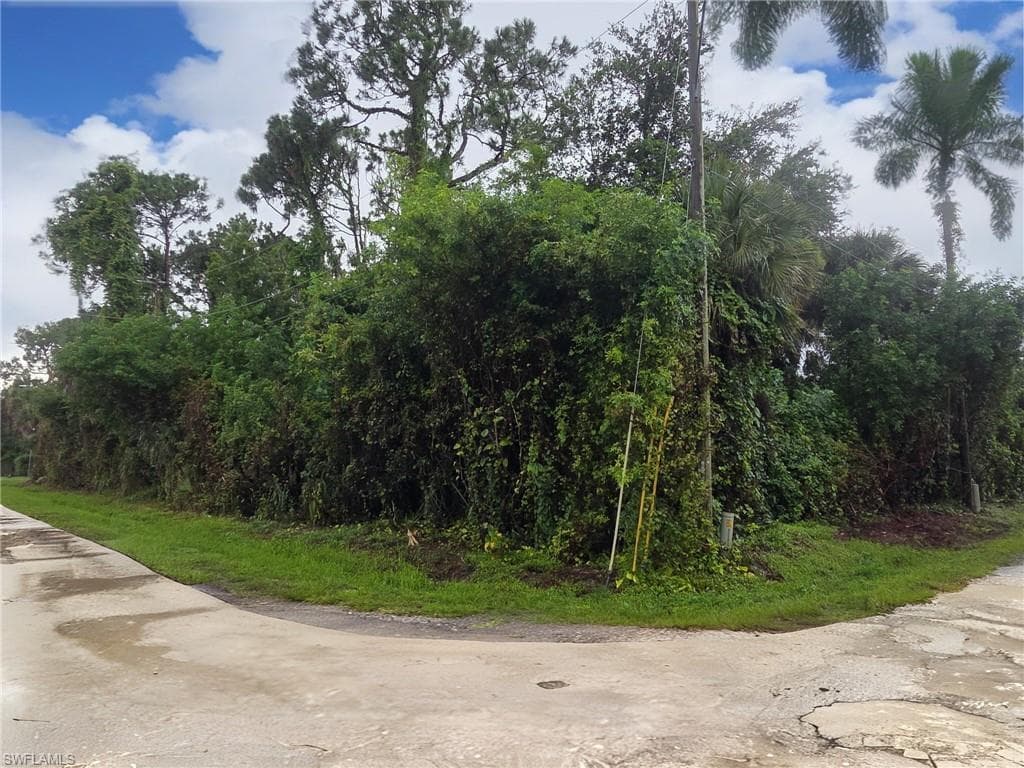 519 San Jose ST, NORTH FORT MYERS FL 33903-3