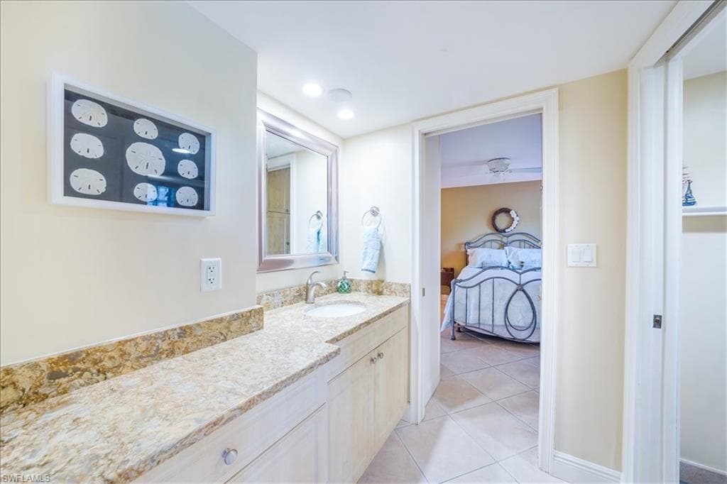 1085 Bald Eagle DR # C308, MARCO ISLAND FL 34145-17