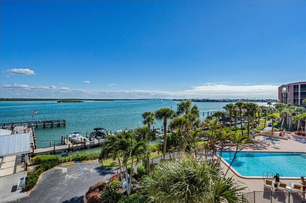 1085 Bald Eagle DR # C308, MARCO ISLAND FL 34145-28
