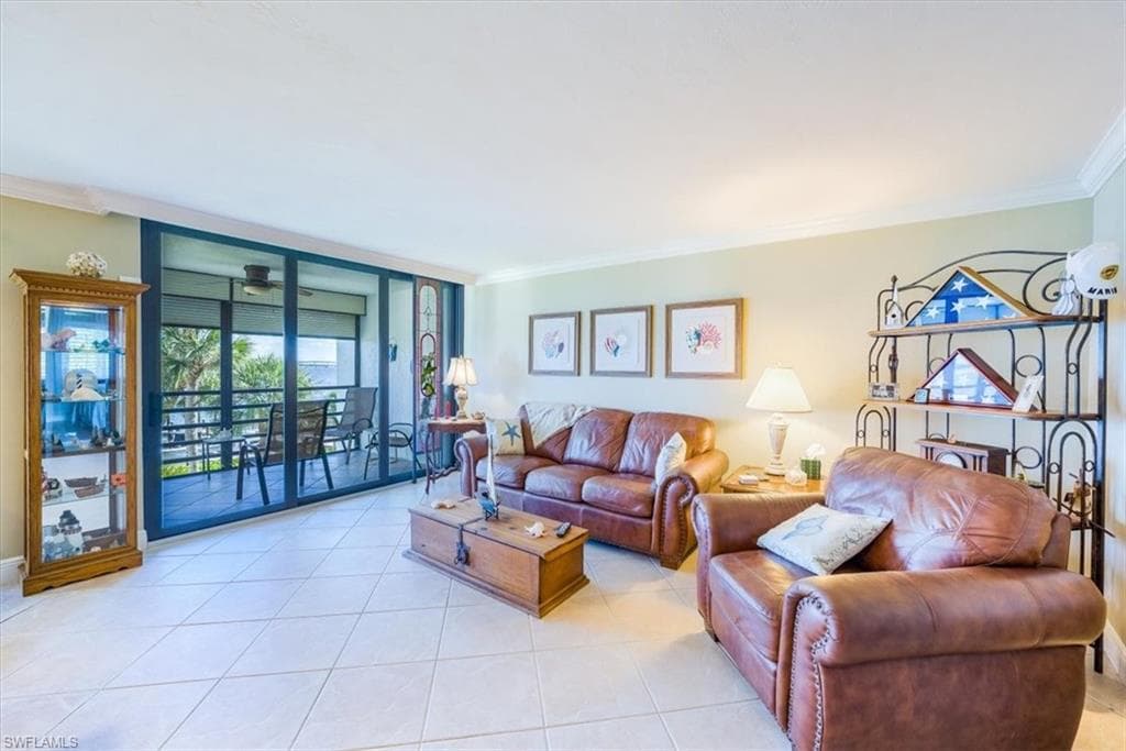 1085 Bald Eagle DR # C308, MARCO ISLAND FL 34145-3