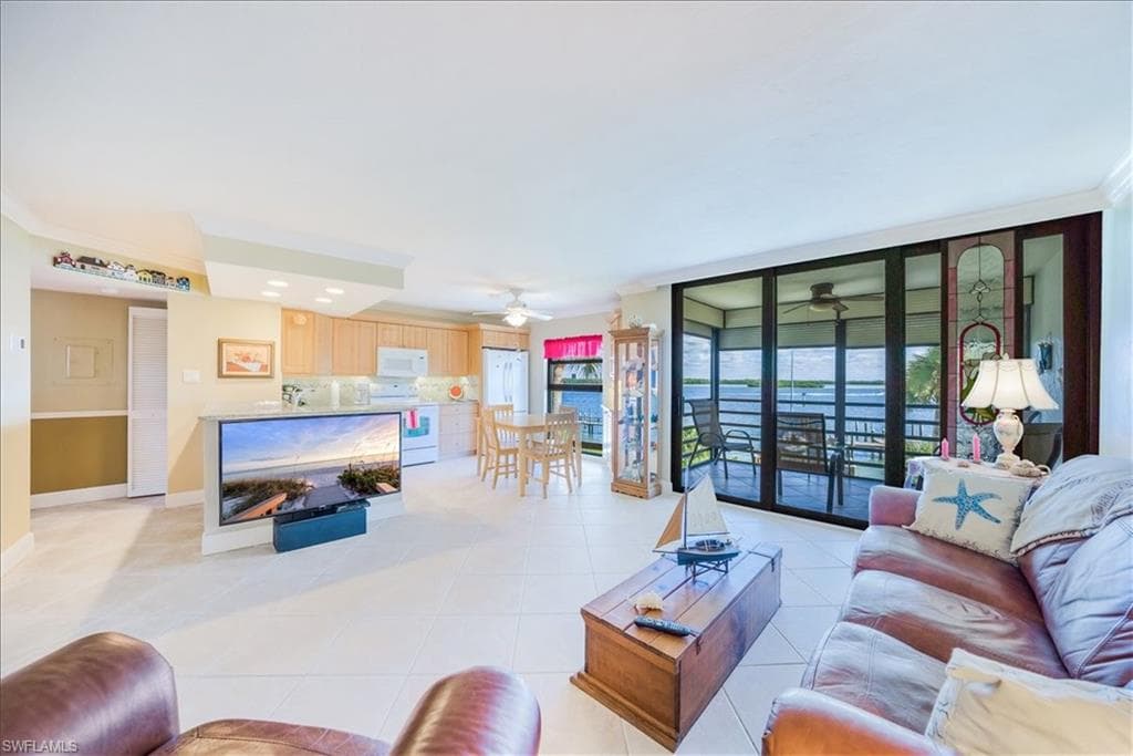 1085 Bald Eagle DR # C308, MARCO ISLAND FL 34145-7