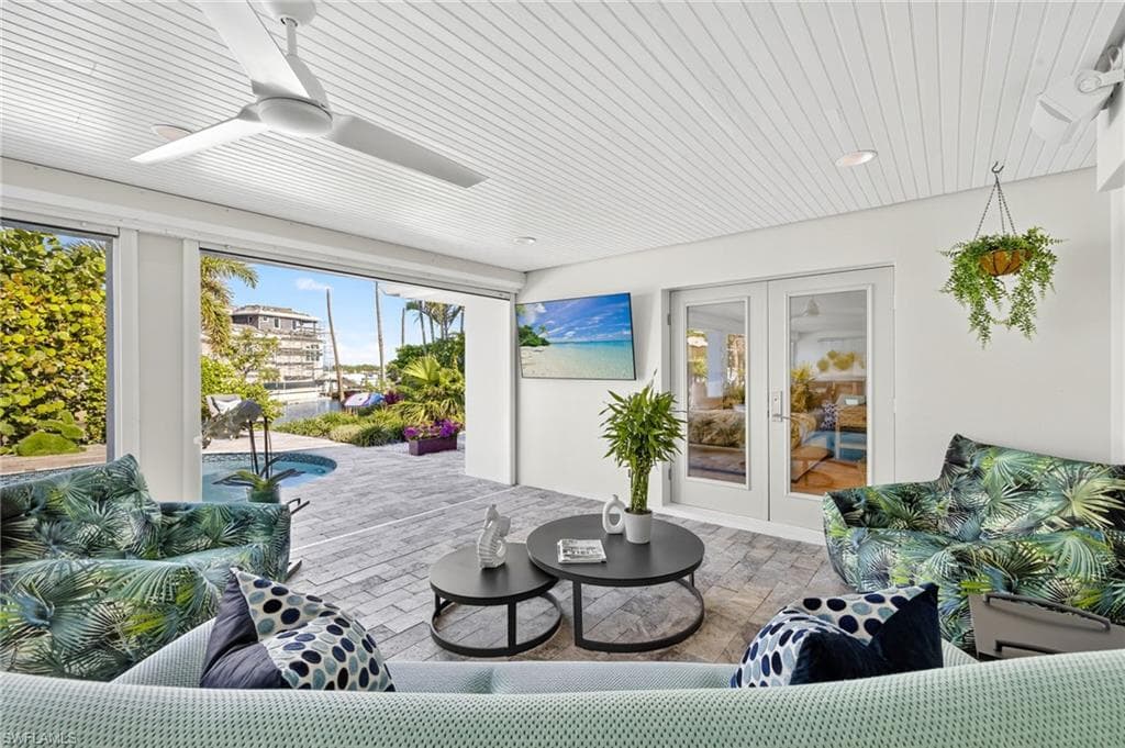 5215 SEASHELL AVE, NAPLES FL 34103-1