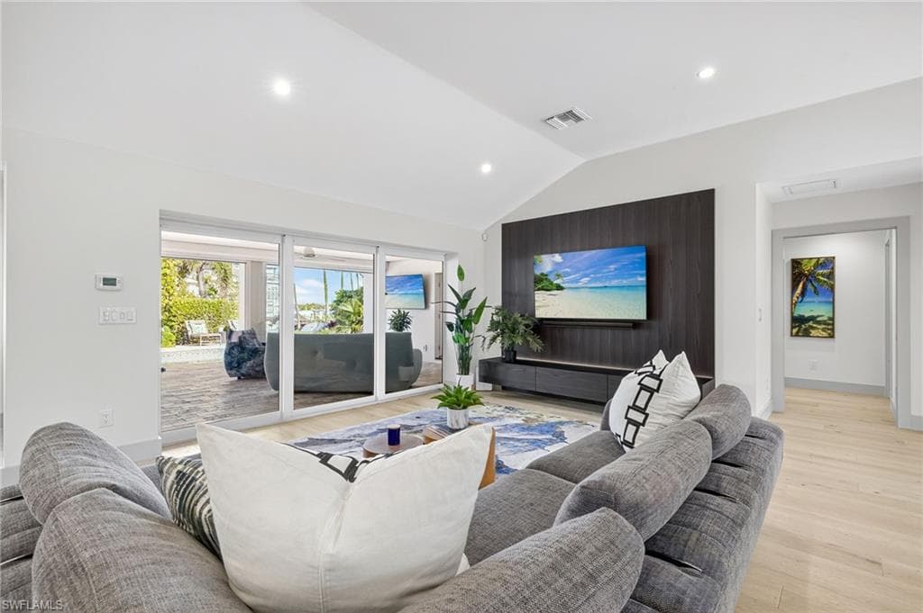 5215 SEASHELL AVE, NAPLES FL 34103-16