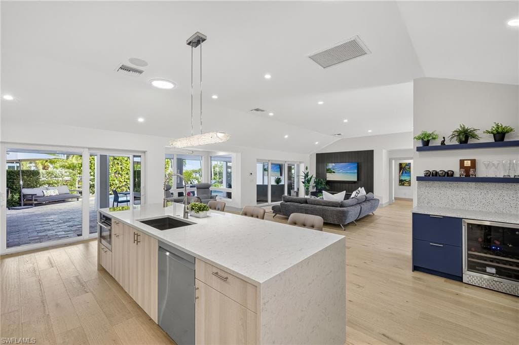 5215 SEASHELL AVE, NAPLES FL 34103-24