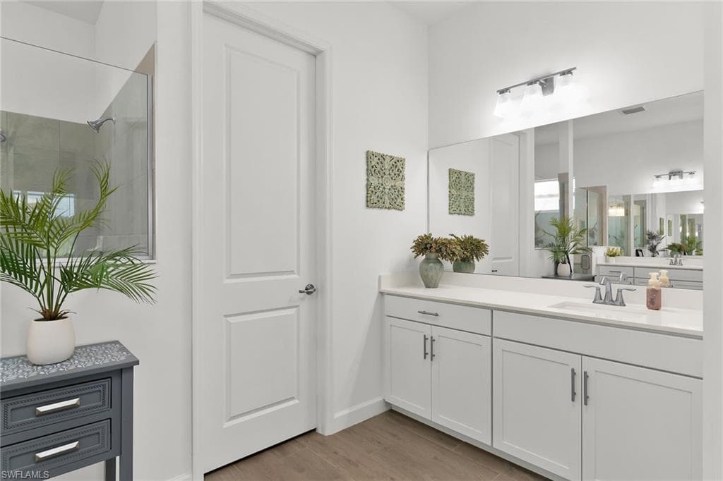 17190 Serengeti CIR, ALVA FL 33920-22