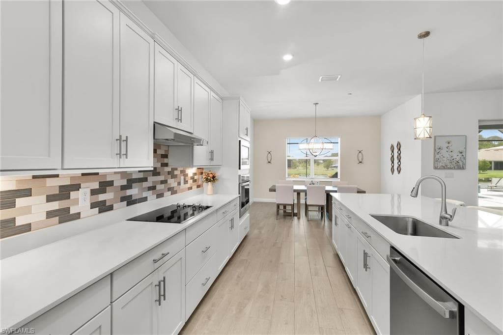 17190 Serengeti CIR, ALVA FL 33920-15