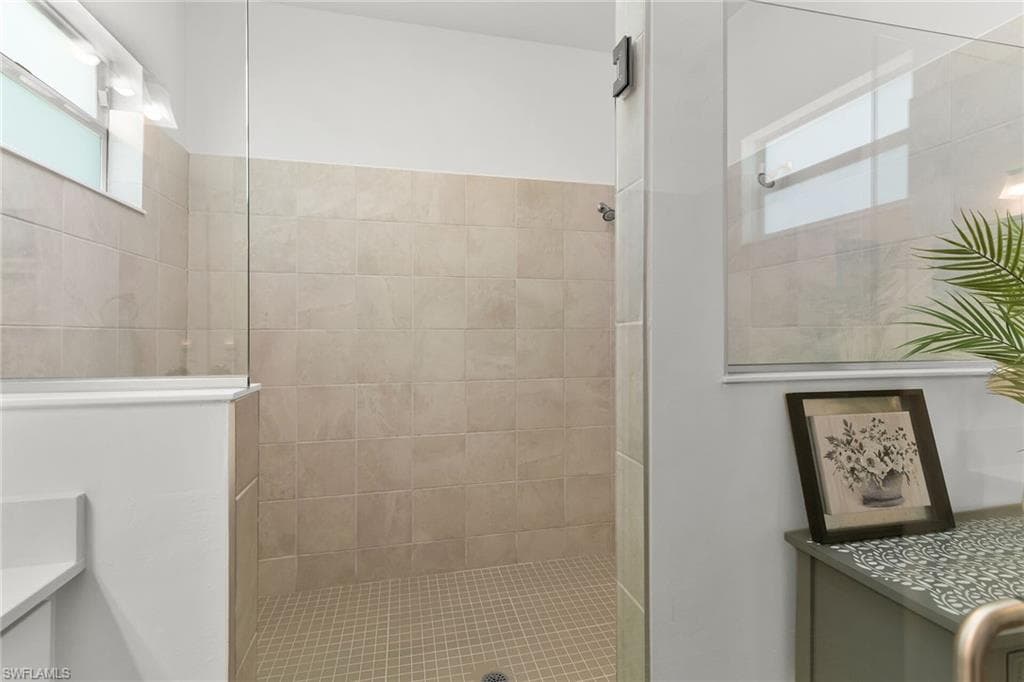 17190 Serengeti CIR, ALVA FL 33920-23