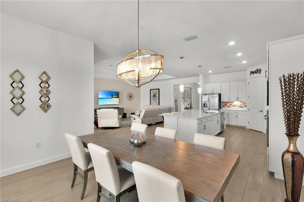 17190 Serengeti CIR, ALVA FL 33920-17