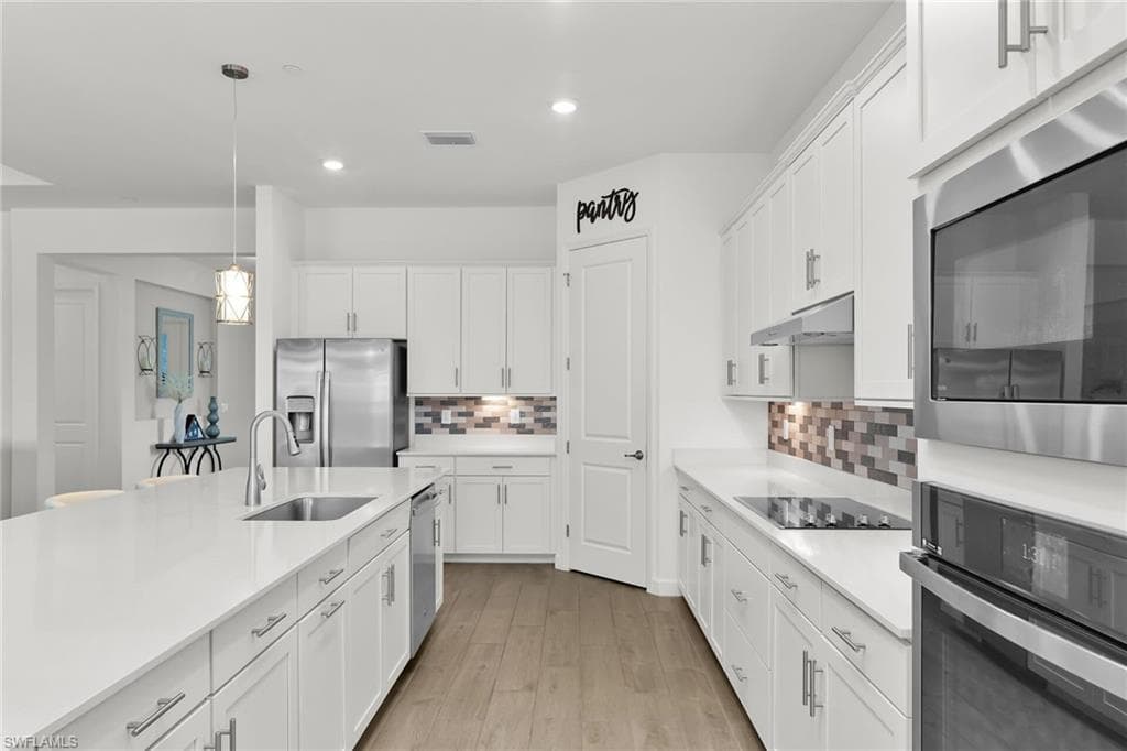 17190 Serengeti CIR, ALVA FL 33920-14