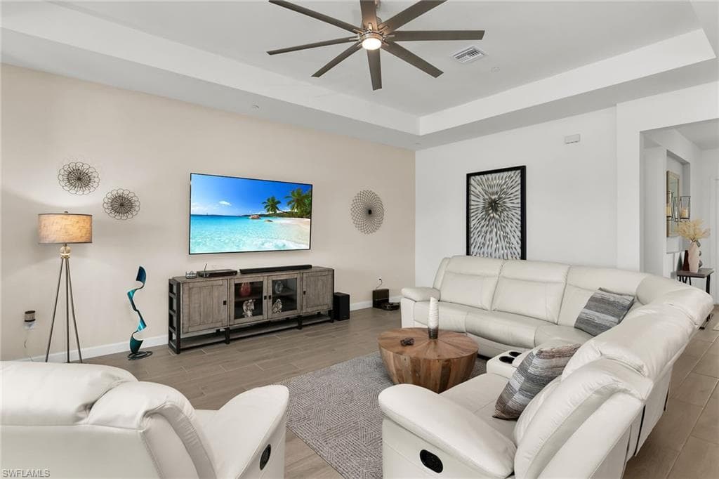 17190 Serengeti CIR, ALVA FL 33920-7