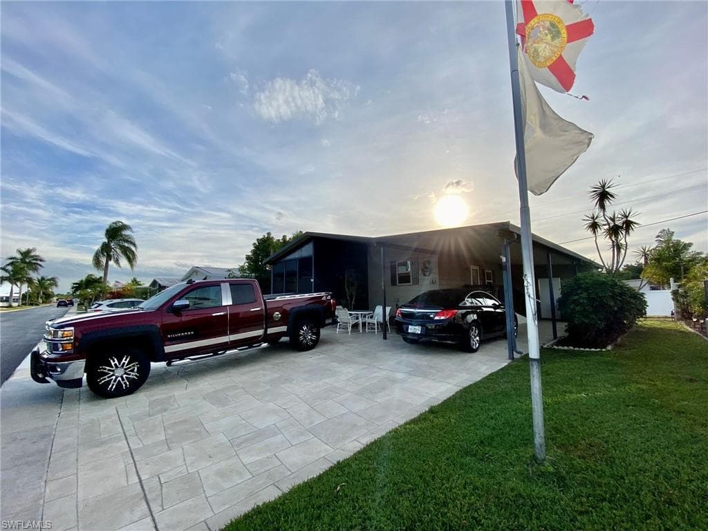 183 Oceans BLVD # 183, NAPLES FL 34104-12