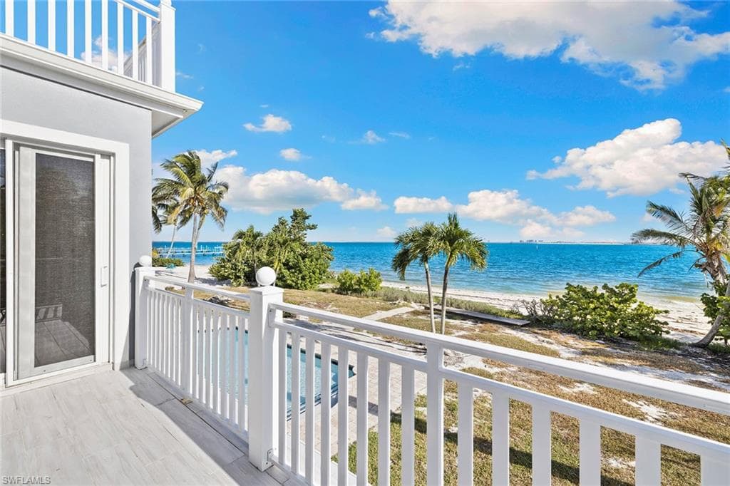 1069 Bird LN, SANIBEL FL 33957-22