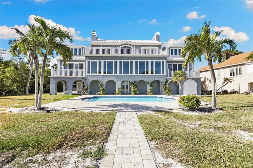 1069 Bird LN, SANIBEL FL 33957-5