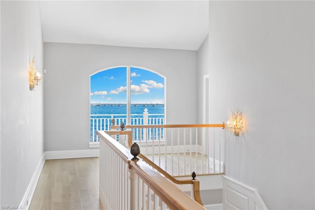 1069 Bird LN, SANIBEL FL 33957-21