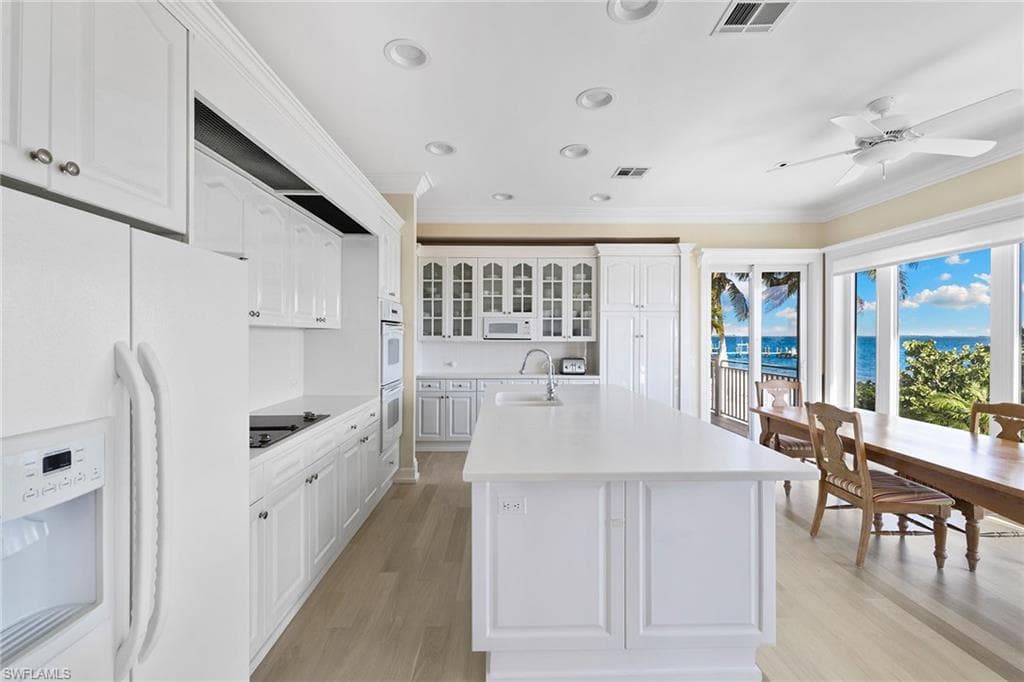 1069 Bird LN, SANIBEL FL 33957-6
