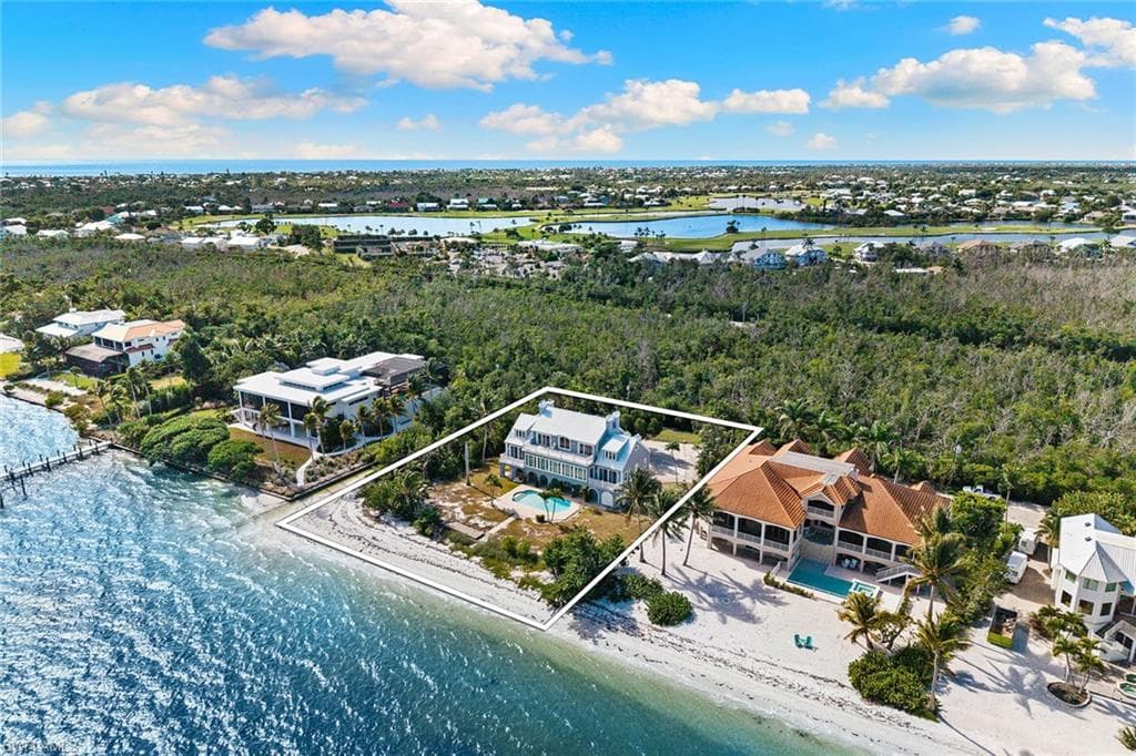 1069 Bird LN, SANIBEL FL 33957-4
