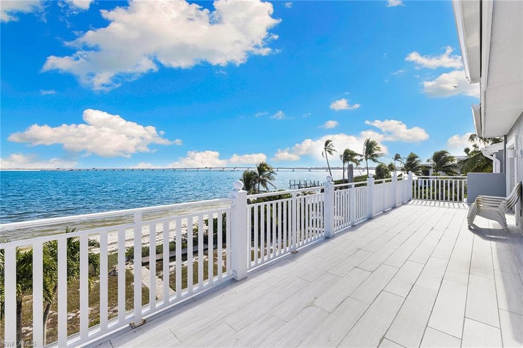 1069 Bird LN, SANIBEL FL 33957-23