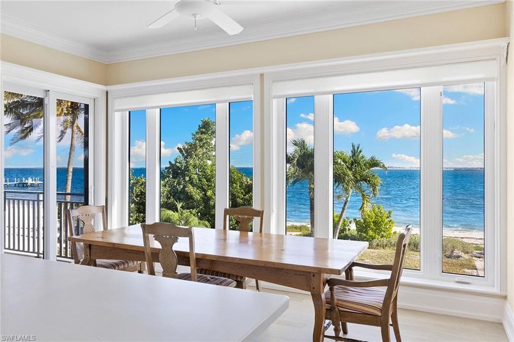 1069 Bird LN, SANIBEL FL 33957-9
