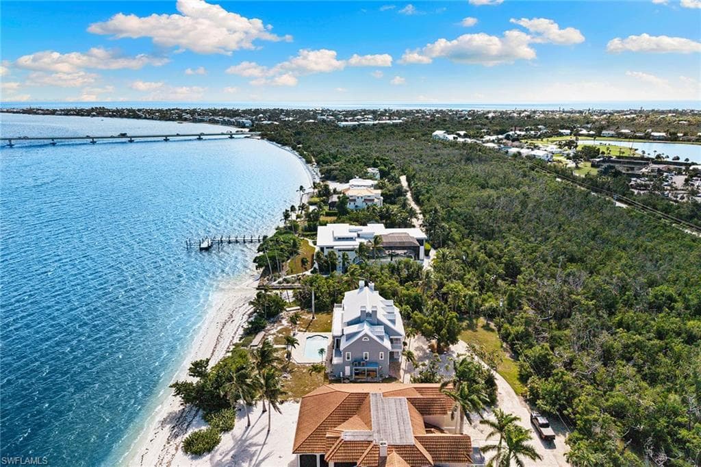 1069 Bird LN, SANIBEL FL 33957-40