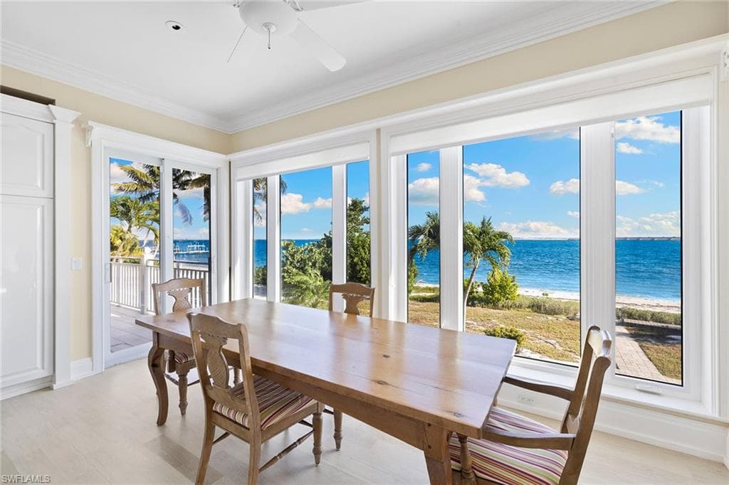 1069 Bird LN, SANIBEL FL 33957-10