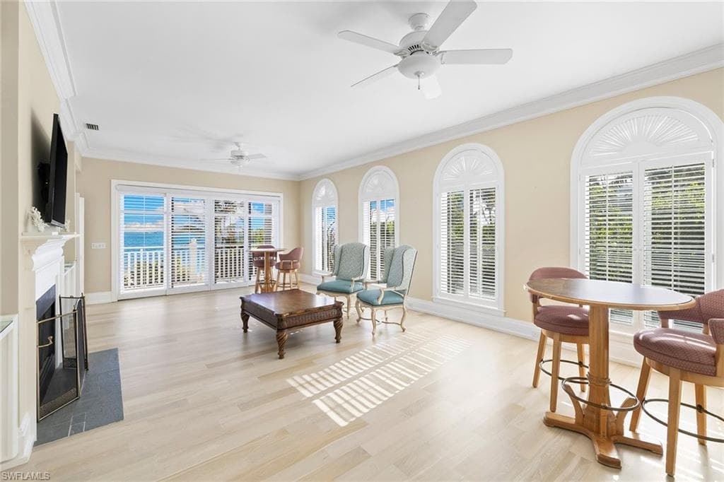 1069 Bird LN, SANIBEL FL 33957-18