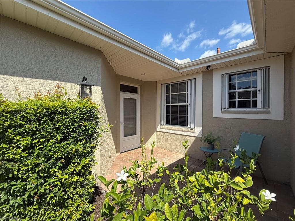 23176 Grassy Pine DR, ESTERO FL 33928-5