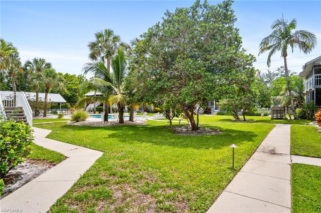 1275 7th AVE N # 201, NAPLES FL 34102-32