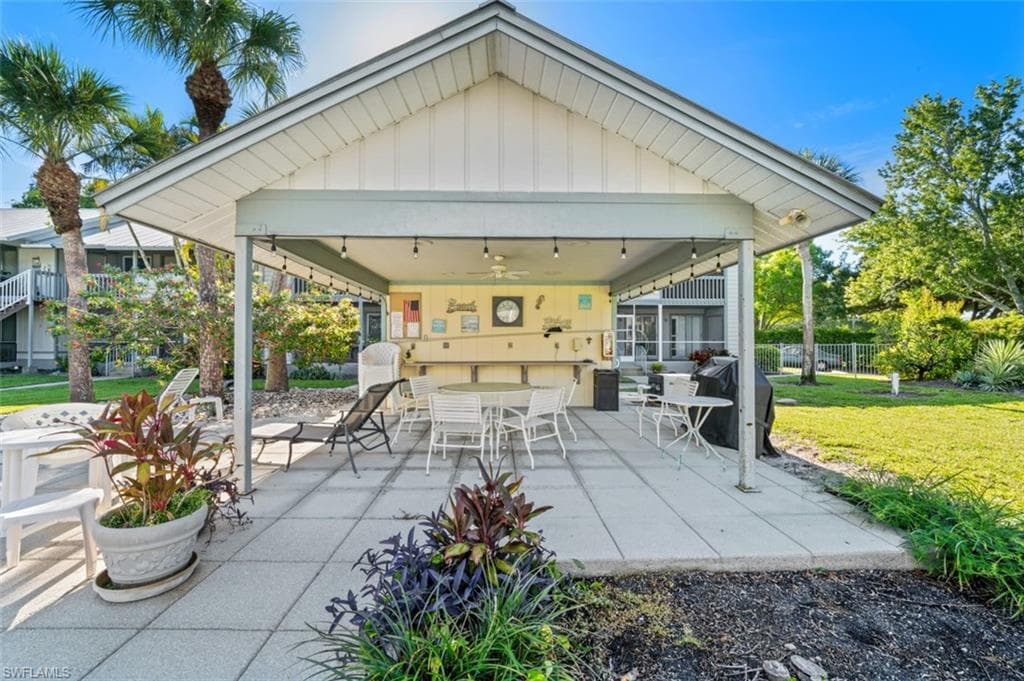 1275 7th AVE N # 201, NAPLES FL 34102-36