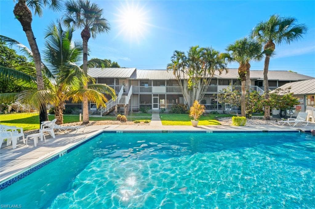 1275 7th AVE N # 201, NAPLES FL 34102-38