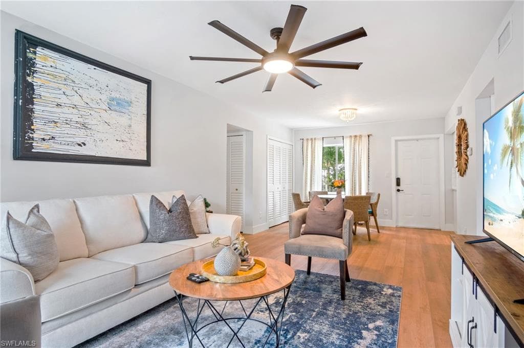 1275 7th AVE N # 201, NAPLES FL 34102-3