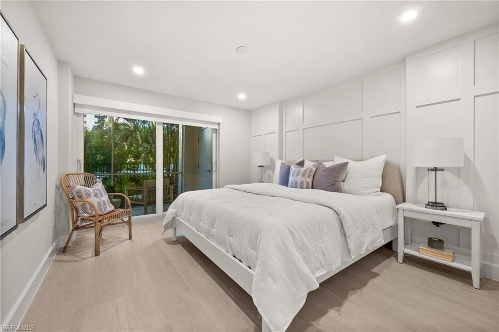 1300 Gulf Shore BLVD N # 109, NAPLES FL 34102-18