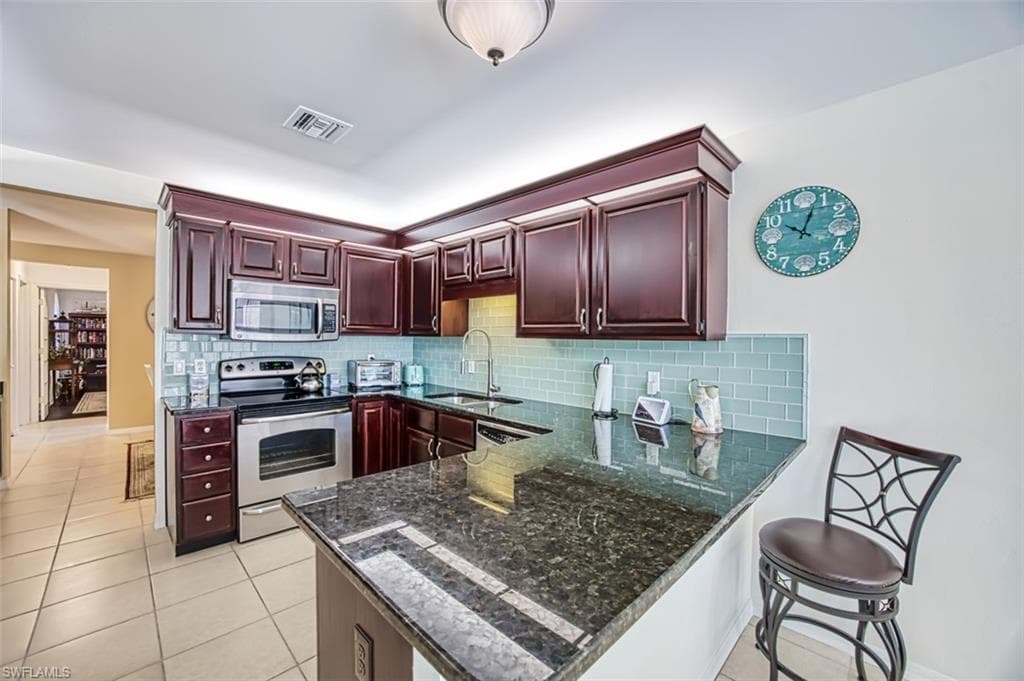1414 Thistledown WAY, FORT MYERS FL 33901-16
