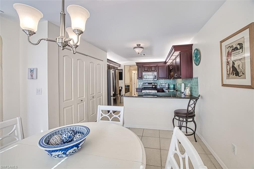 1414 Thistledown WAY, FORT MYERS FL 33901-19