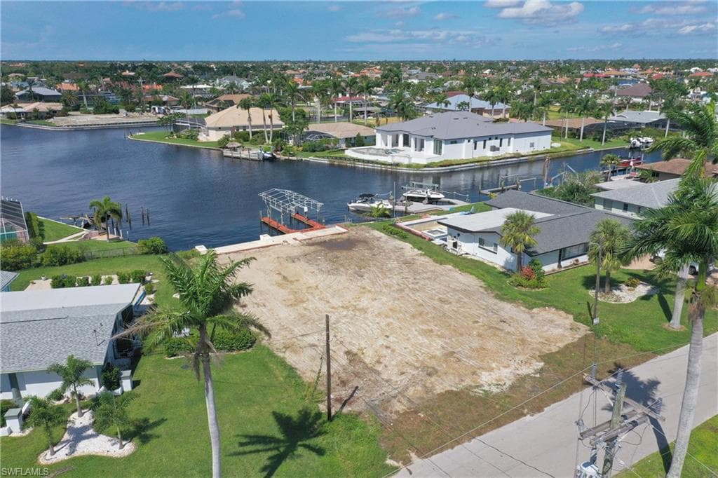 5362 Bayshore AVE, CAPE CORAL FL 33904-2