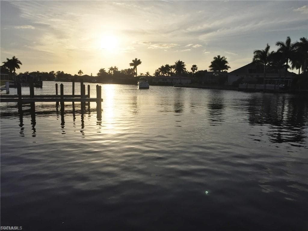 5362 Bayshore AVE, CAPE CORAL FL 33904-9