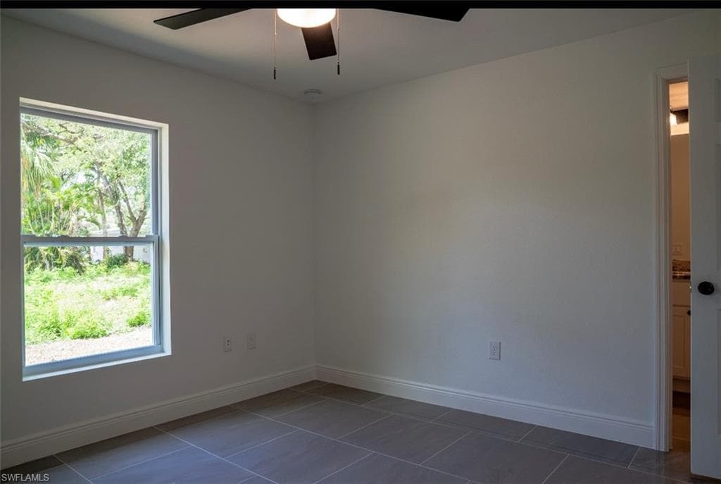 3870 Washington AVE, FORT MYERS FL 33916-10