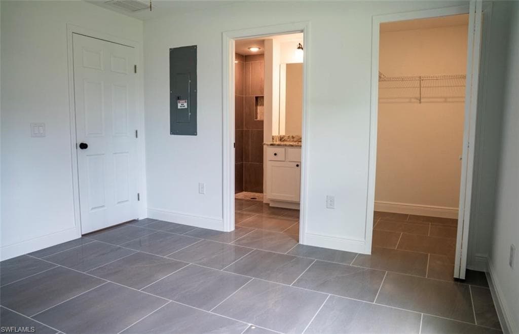 3870 Washington AVE, FORT MYERS FL 33916-7