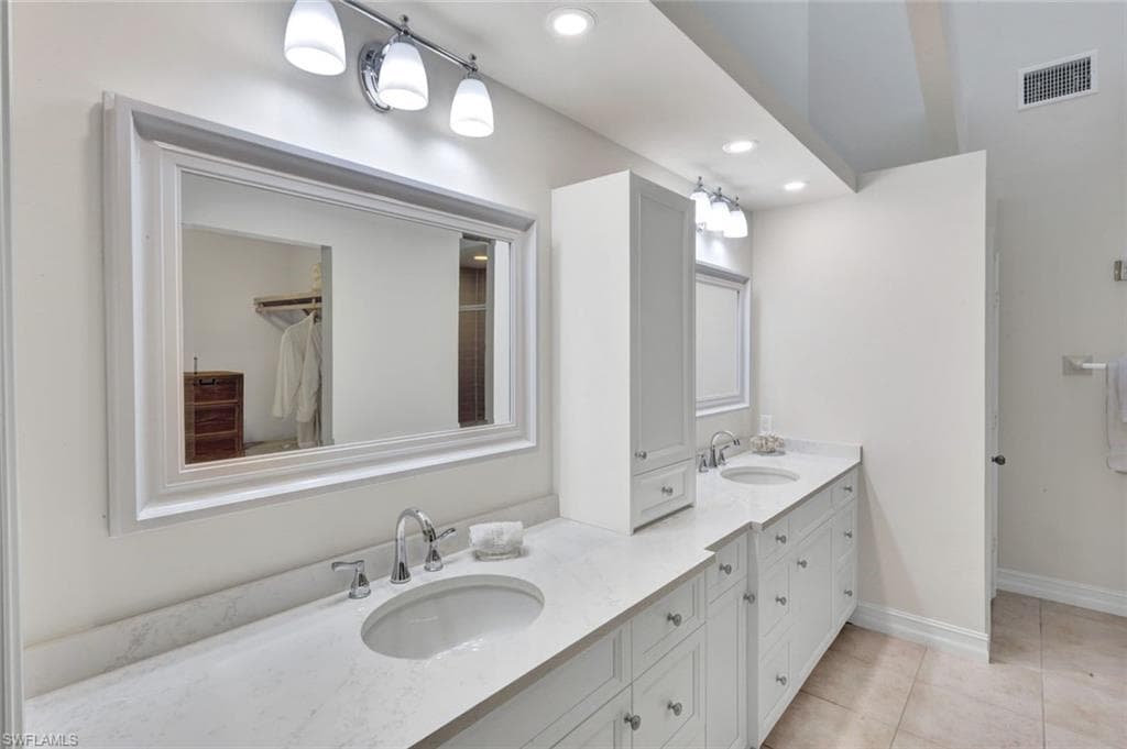 202 Bears Paw TRL # 97, NAPLES FL 34105-16