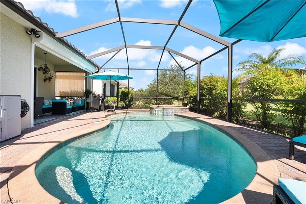 1987 Fairmont LN, NAPLES FL 34120-5
